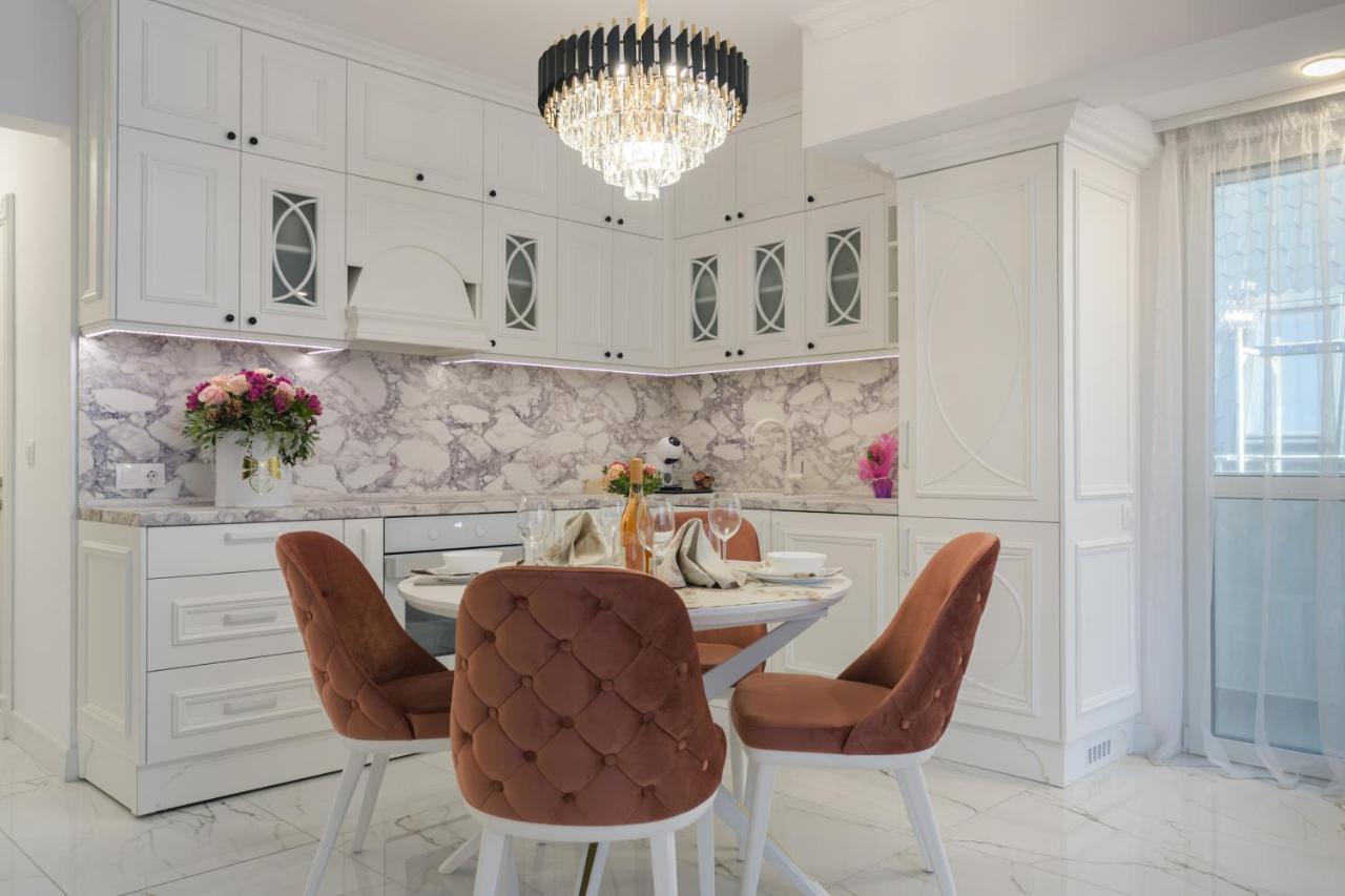 Лукс На Море Luxury Apartment In Downtown With Garage Varna Exterior foto
