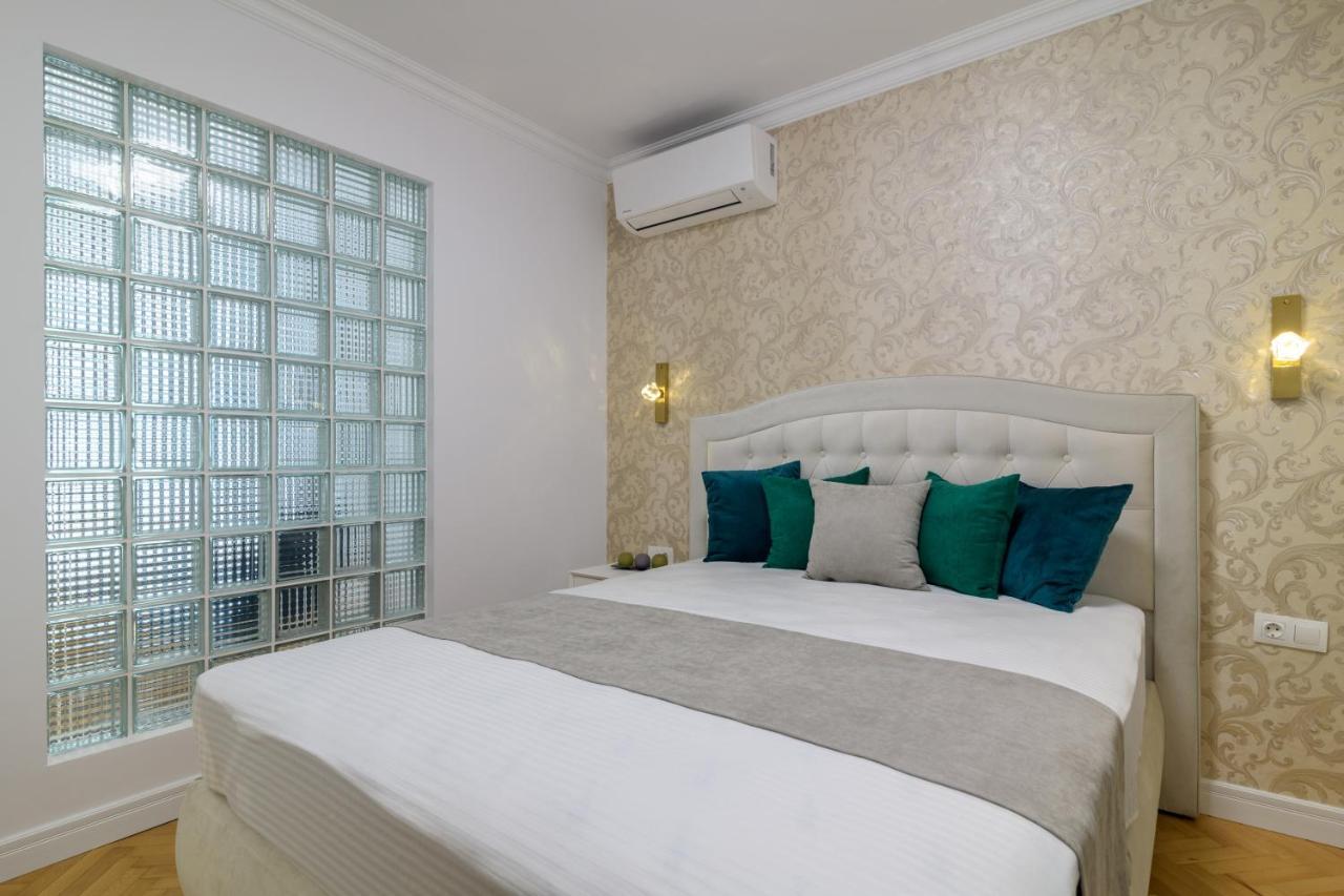 Лукс На Море Luxury Apartment In Downtown With Garage Varna Exterior foto